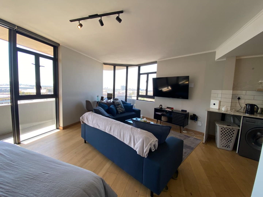 1 Bedroom Property for Sale in Woodstock Western Cape
